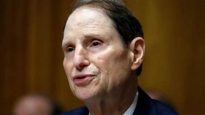 Ron Wyden Bio (Wiki) 
