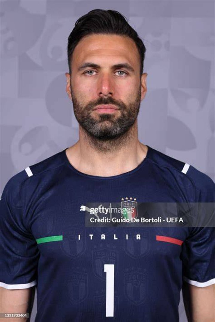 Salvatore Sirigu Bio (Wiki) 