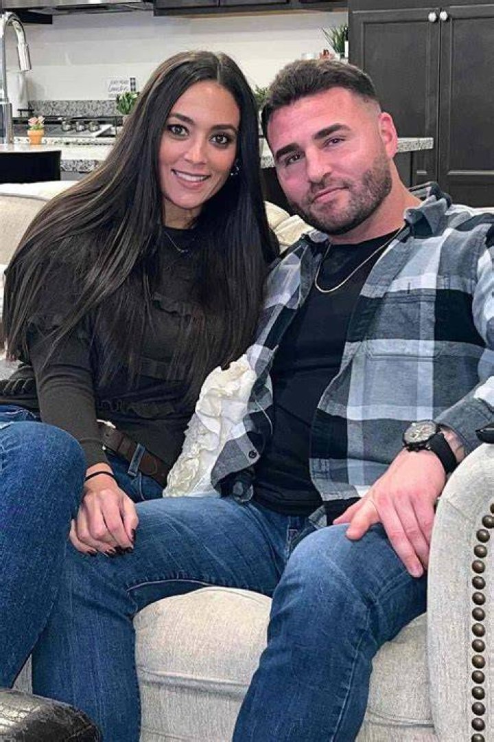 Sammi Giancola has confirmed her split from fiance Christian Biscardi via TikTok! Sammi Giancola has confirmed her split from fiance Christian Biscardi via TikTok!