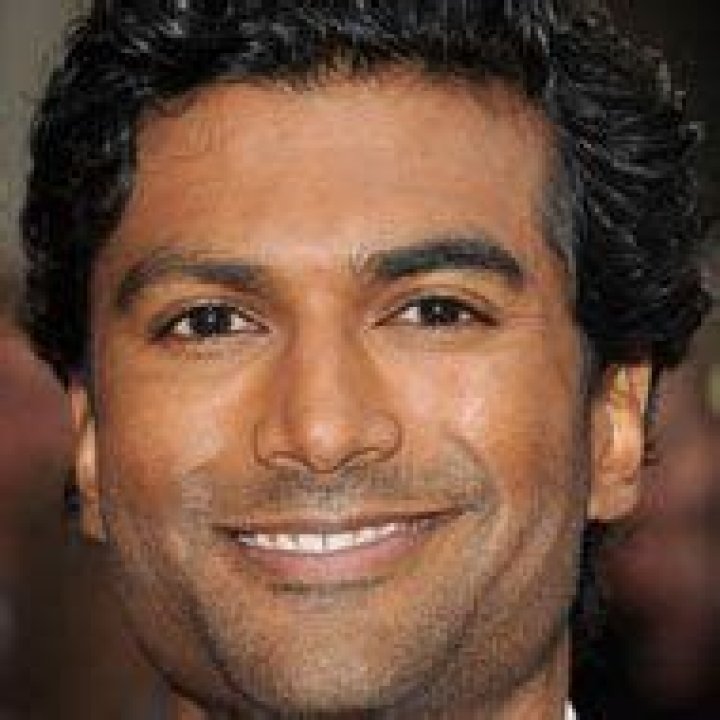 Sendhil Ramamurthy - Age, Family, Bio