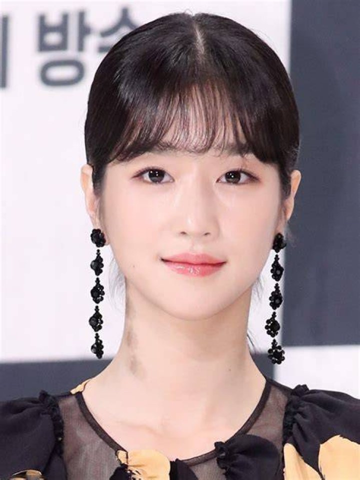 Seo Yea-ji Bio (Wiki) 