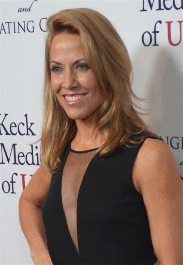 Sheryl Crow Bio (Wiki) 