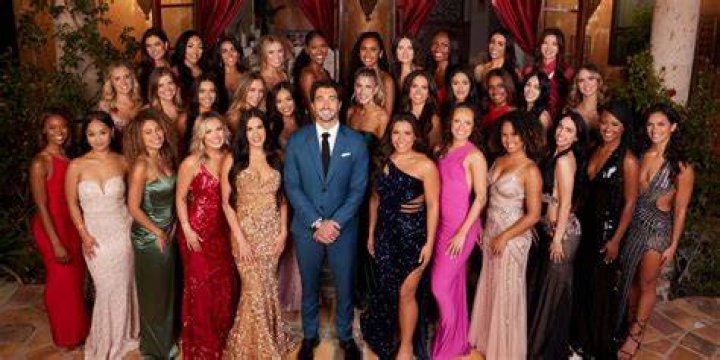 The Bachelor's 19th season stars, Whitney Bischoff's and Chris Soules called off their engagement mutually and amicably