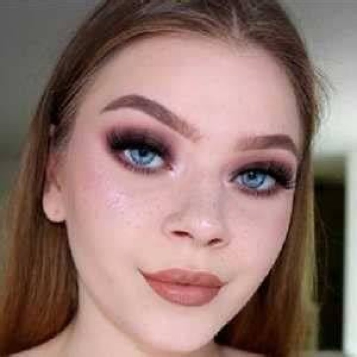 Tina Halada Bio (Wiki) 