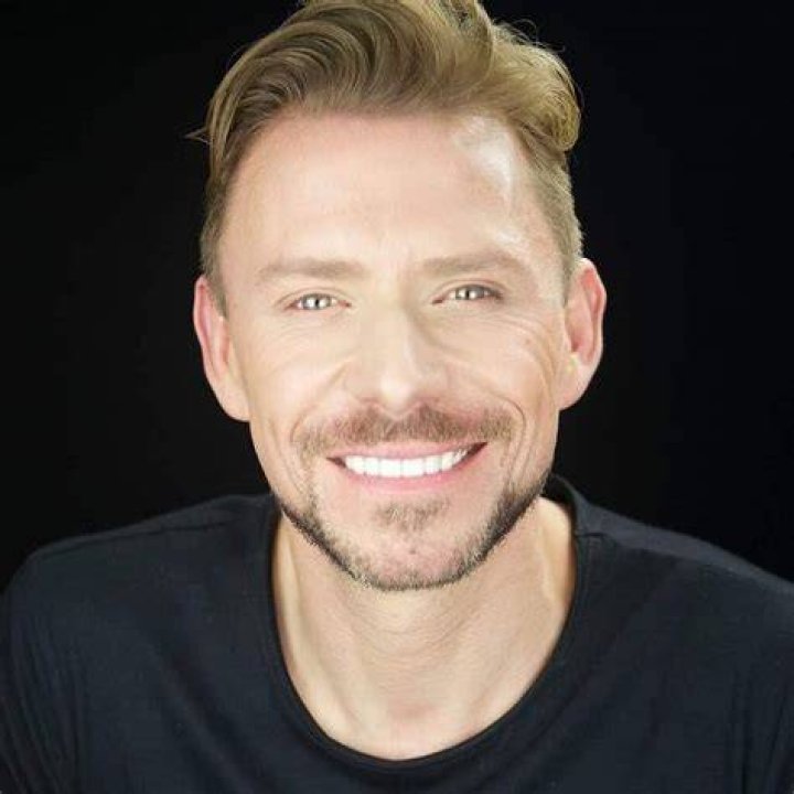 Wayne Goss Bio (Wiki) 