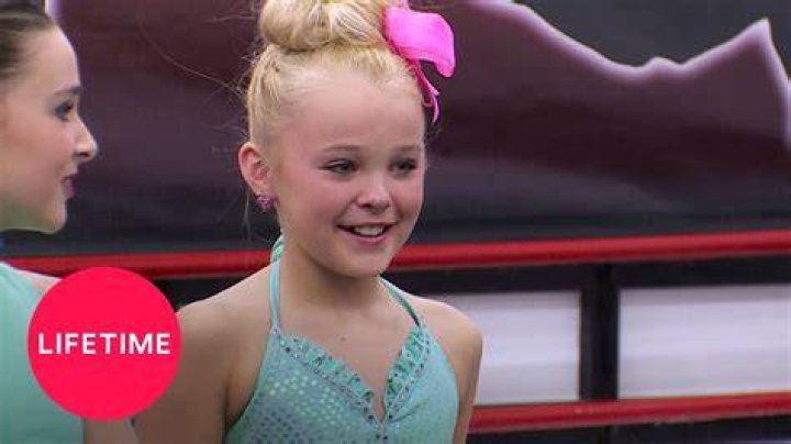 Which episode does JoJo join dance moms?
