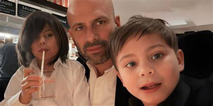 Who is Alex Wagner’s son?