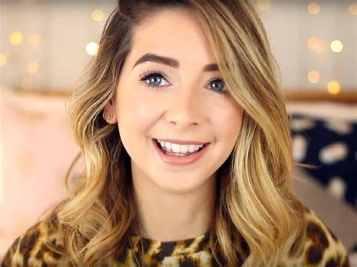 Zoe Sugg Bio (Wiki) 